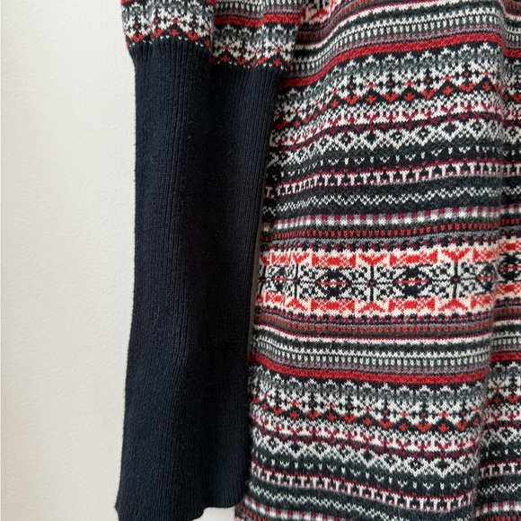 Roots Canada Fair Isle Knit Sweater | Size Small | Cozy Winter Classic - Picture 6 of 13